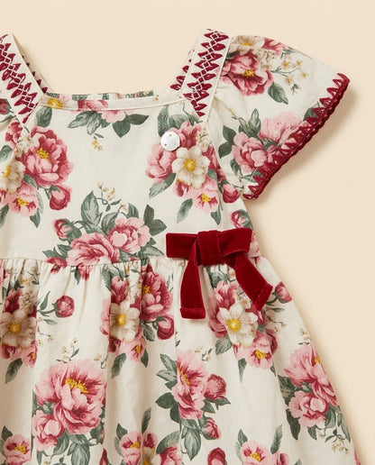 Vestido floral romântico